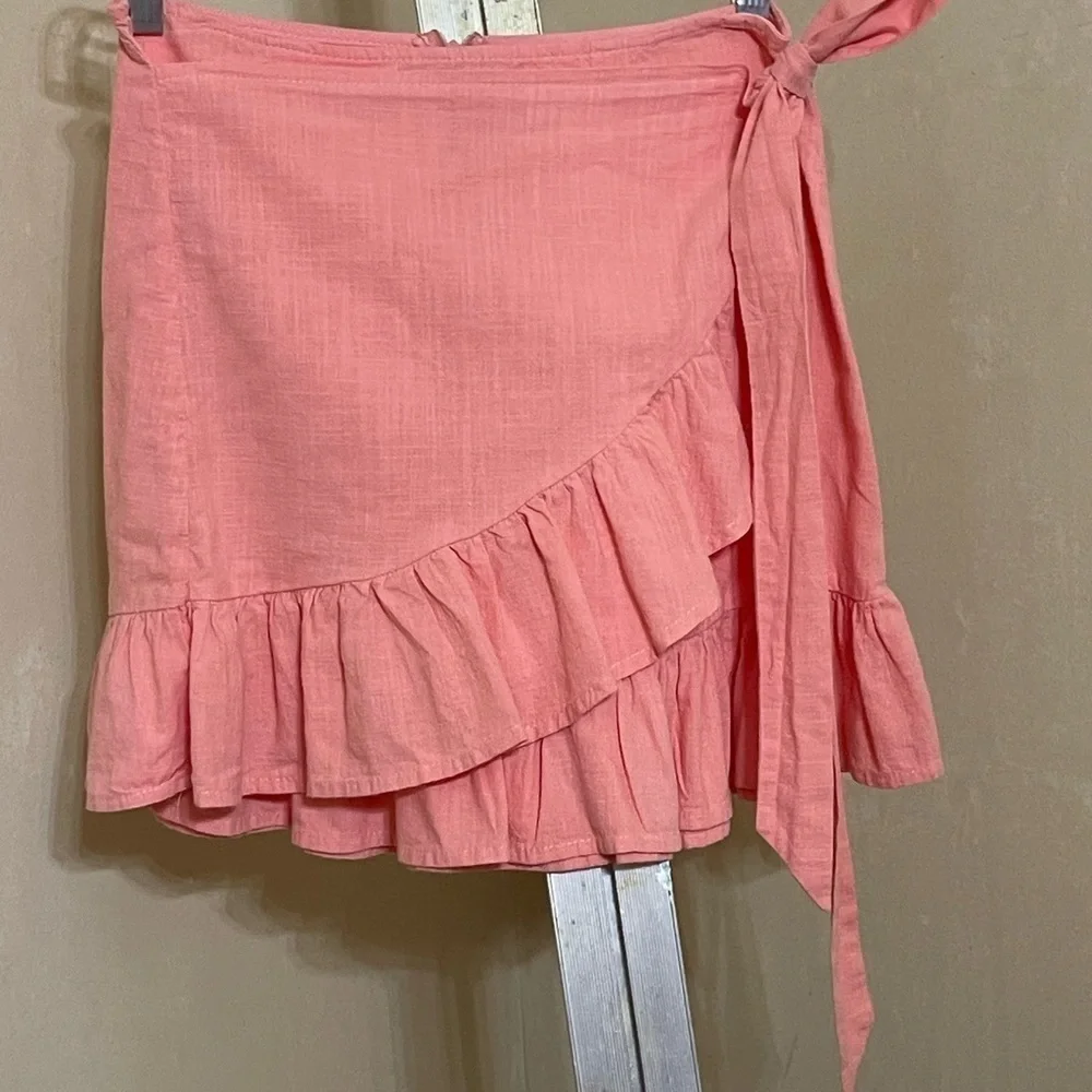 SALMON PINK RUFFLE WRAP SKIRT SZ SMALL